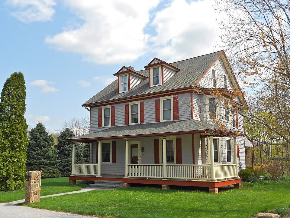 Professional Lawn Maintenance in Avondale, PA