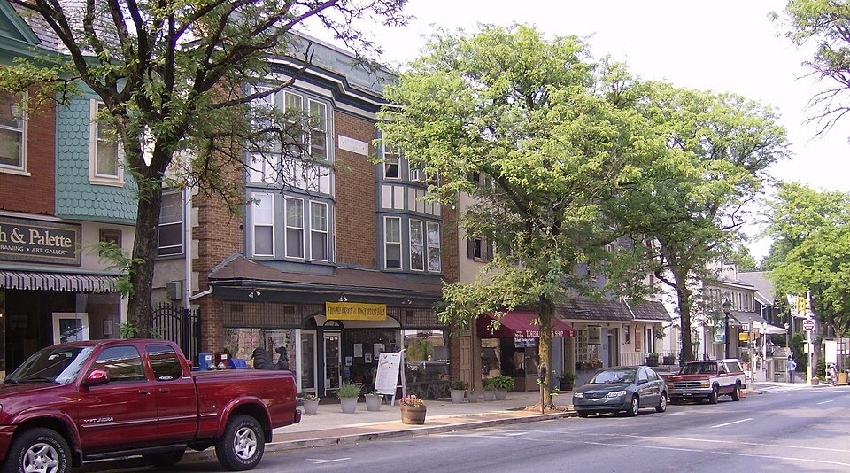 Professional Lawn Maintenance in Kennett Square, PA