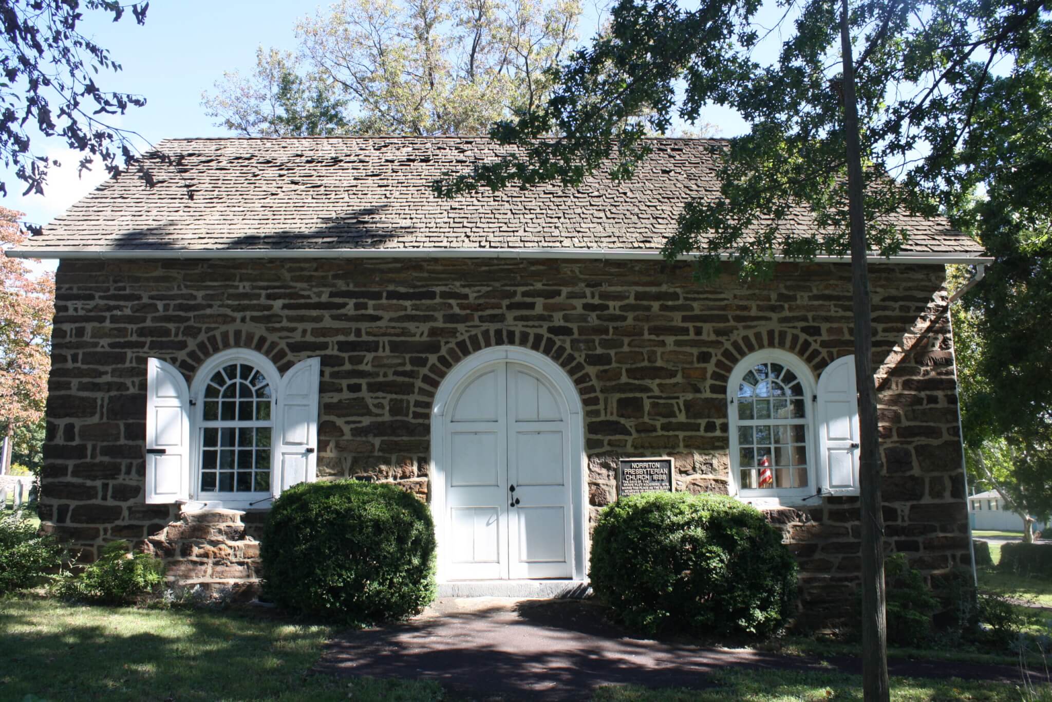 Professional Lawn Maintenance in East Norriton, PA