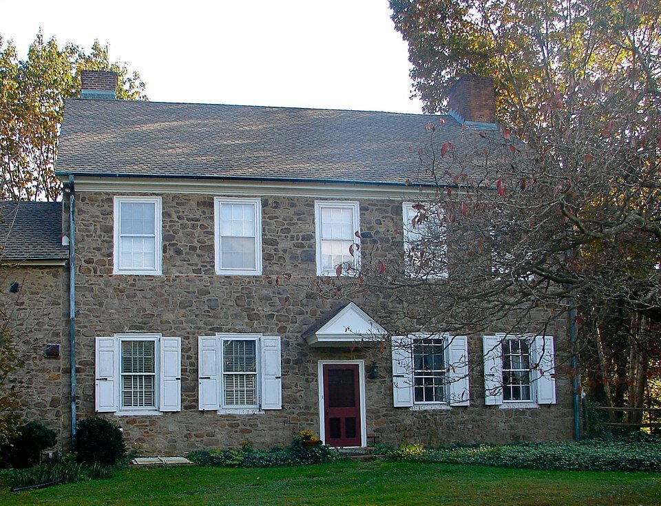 Professional Lawn Maintenance in Fort Washington, PA